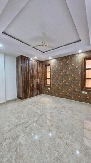 royal garden shalimar city apartments.